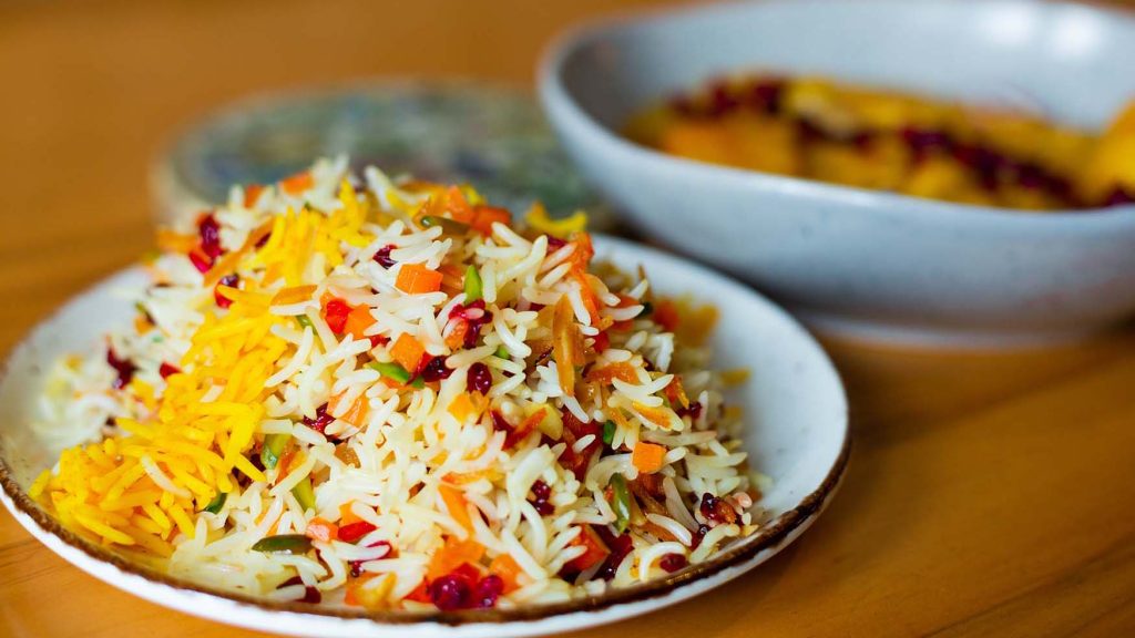طرز پخت هویج پلو + ویدئو آموزشی